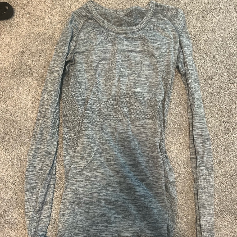 Long sleeve Lulu Lemon Top